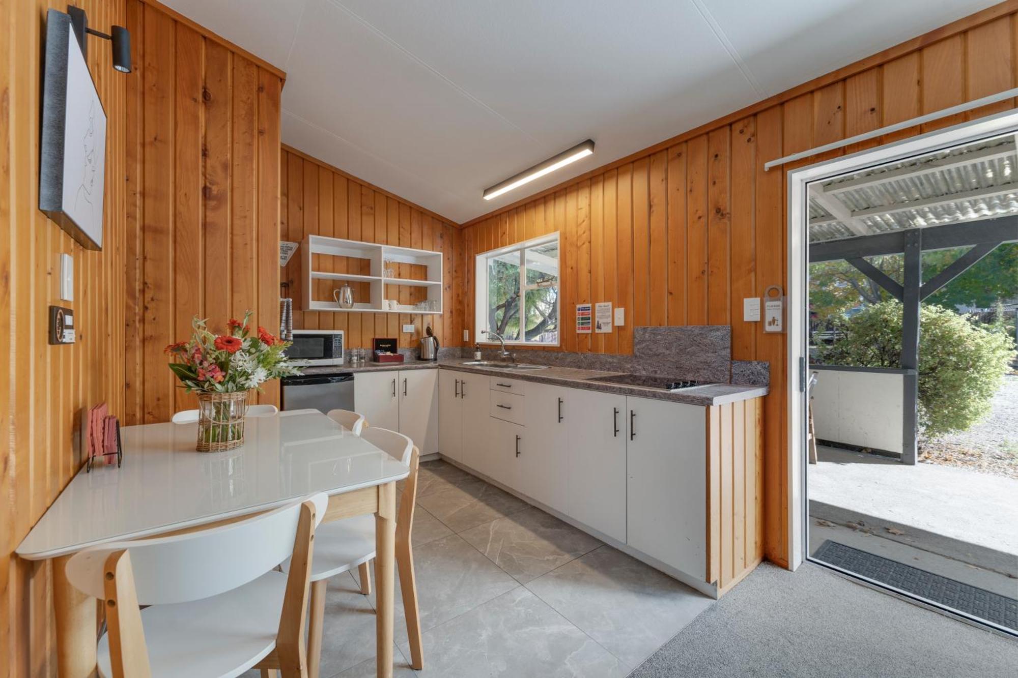 Archway Motels & Chalets Γουανάκα Δωμάτιο φωτογραφία
